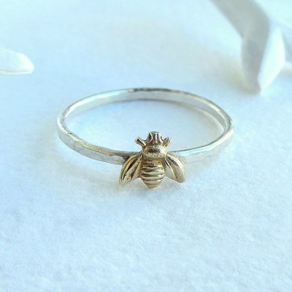 Jewelry - 🐝 Queen Bee hammered stamped .925 rings